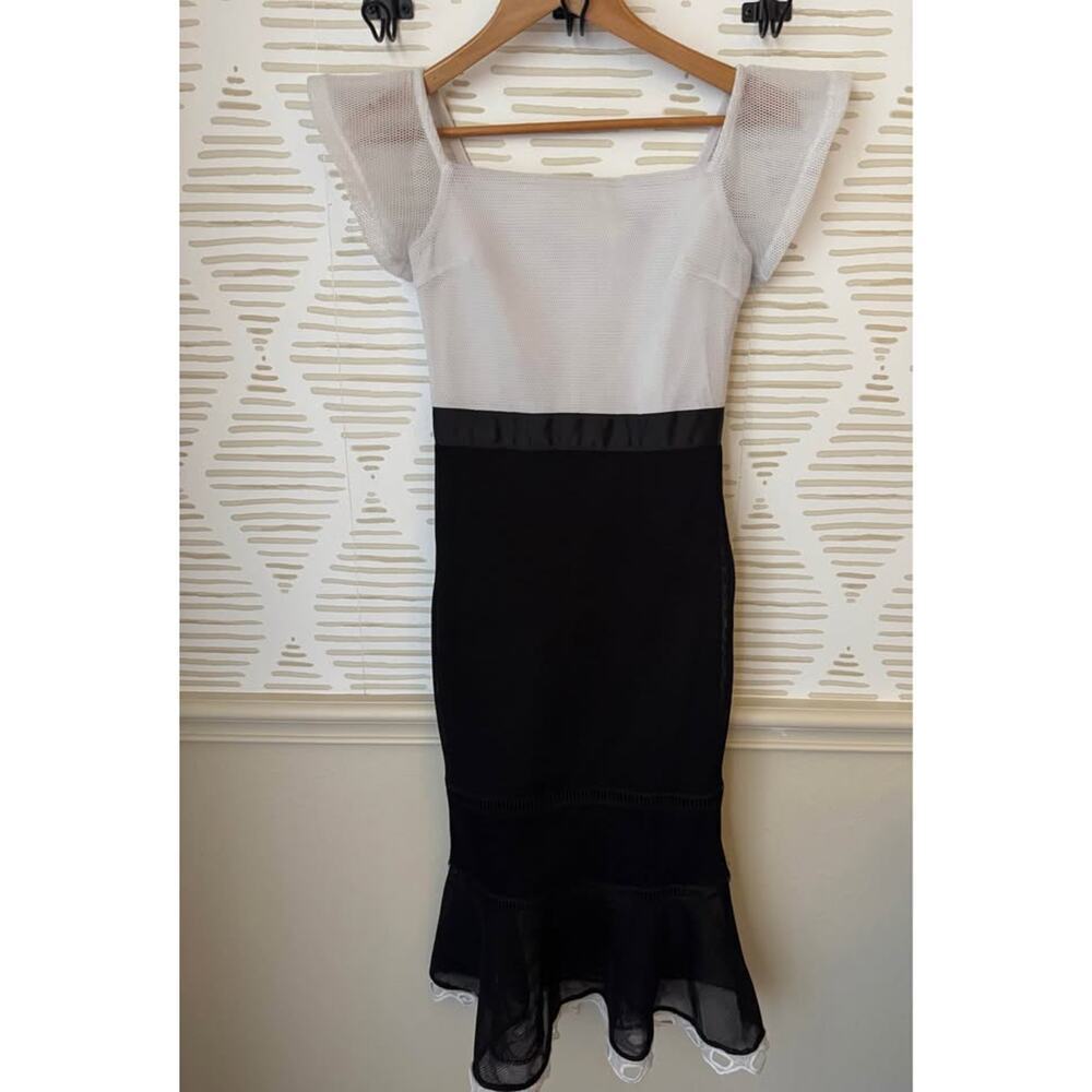 Gianni Bini Women’s XS Black & White Mesh Midi Mermaid Lace Cocktail Dress
